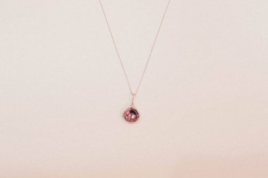 Elmas Mücevherler ve Moda Mücevherleri