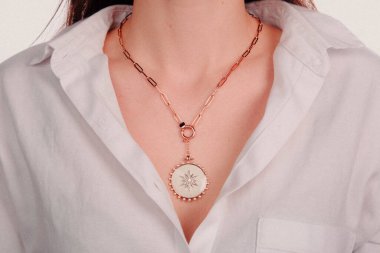 Elmas Mücevherler ve Moda Mücevherleri