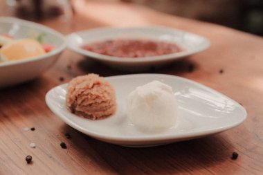 Geleneksel Türk ve Yunan yemek meze masası