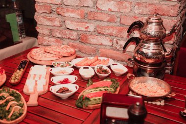 zengin ve leziz Türk Kahvaltı