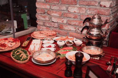 zengin ve leziz Türk Kahvaltı