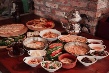 zengin ve leziz Türk Kahvaltı