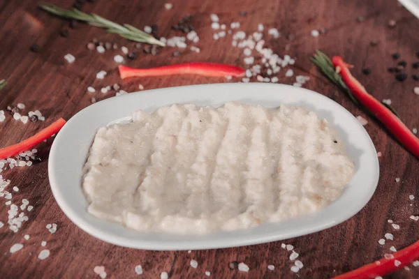 Geleneksel Türk ve Yunan yemek meze masası