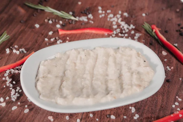 Geleneksel Türk ve Yunan yemek meze masası