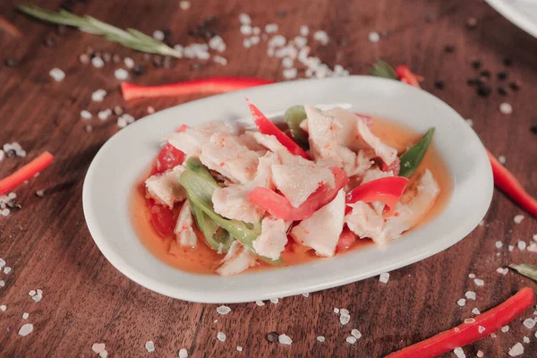 Geleneksel Türk ve Yunan yemek meze masası