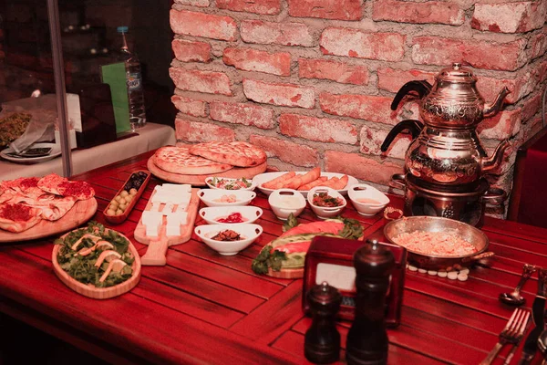 zengin ve leziz Türk Kahvaltı