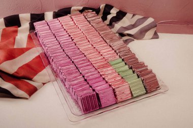 bir sürü değişik çikolatalı pralin