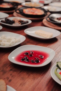 zengin ve leziz Türk Kahvaltı