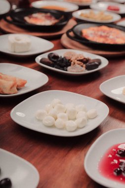 zengin ve leziz Türk Kahvaltı