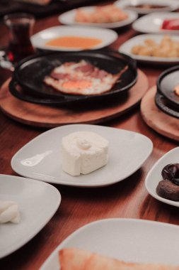 zengin ve leziz Türk Kahvaltı