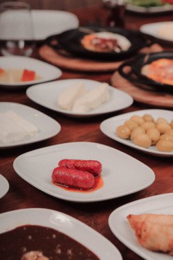 zengin ve leziz Türk Kahvaltı