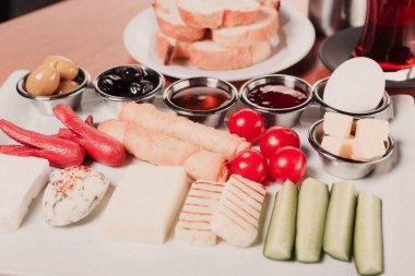 zengin ve leziz Türk Kahvaltı