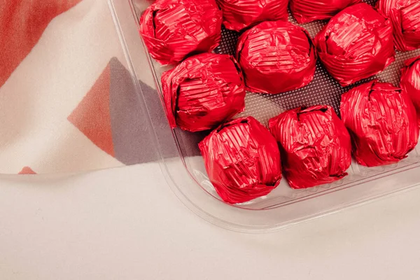 bir sürü değişik çikolatalı pralin