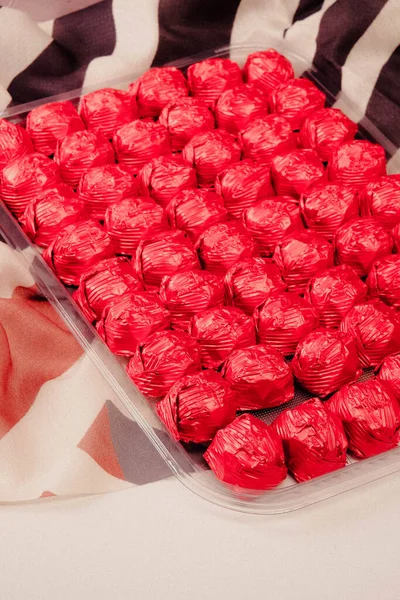 bir sürü değişik çikolatalı pralin