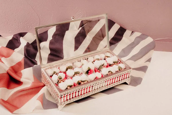 bir sürü değişik çikolatalı pralin