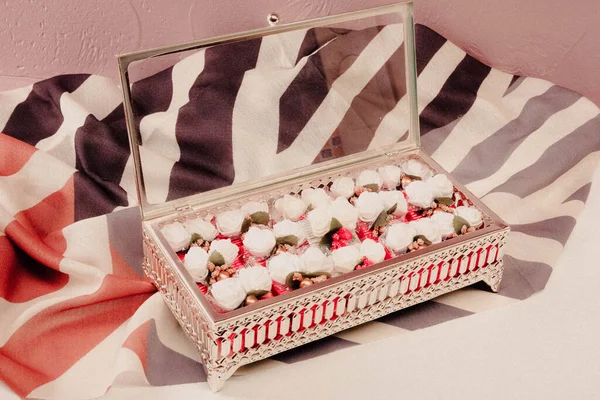 bir sürü değişik çikolatalı pralin