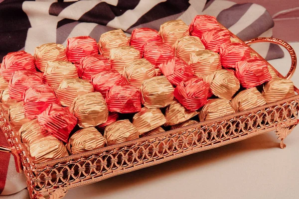 bir sürü değişik çikolatalı pralin