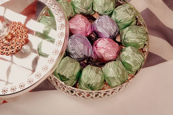 bir sürü değişik çikolatalı pralin