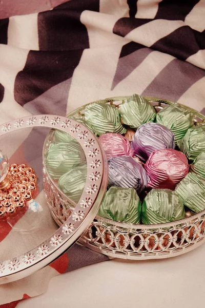 bir sürü değişik çikolatalı pralin