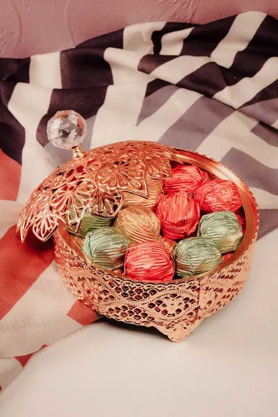 bir sürü değişik çikolatalı pralin