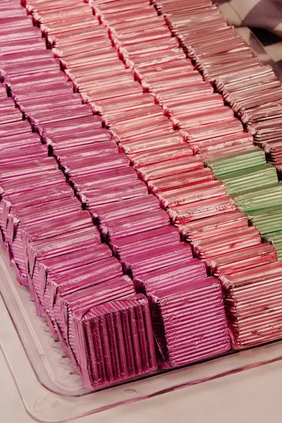 bir sürü değişik çikolatalı pralin