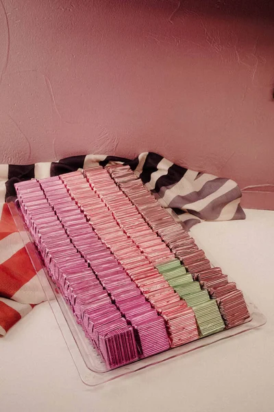 bir sürü değişik çikolatalı pralin