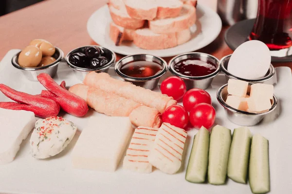 zengin ve leziz Türk Kahvaltı