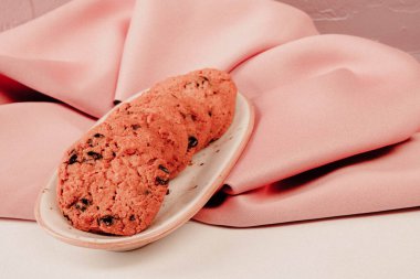 Koyu çikolata parçaları ile tanımlama