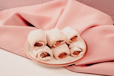 Koyu çikolata parçaları ile tanımlama