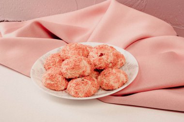 Koyu çikolata parçaları ile tanımlama