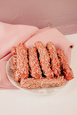 Koyu çikolata parçaları ile tanımlama