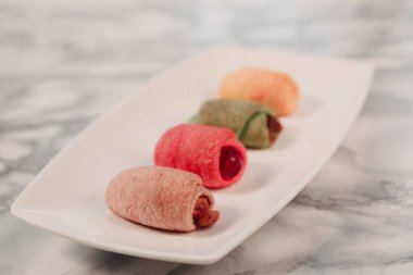 Koyu çikolata parçaları ile tanımlama