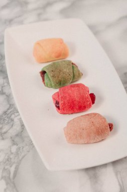 Koyu çikolata parçaları ile tanımlama