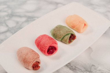 Koyu çikolata parçaları ile tanımlama