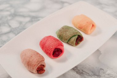 Koyu çikolata parçaları ile tanımlama