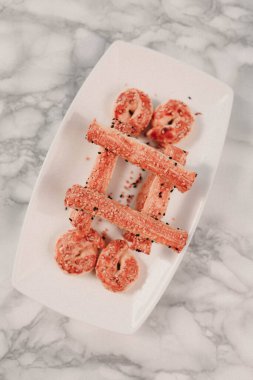 Koyu çikolata parçaları ile tanımlama