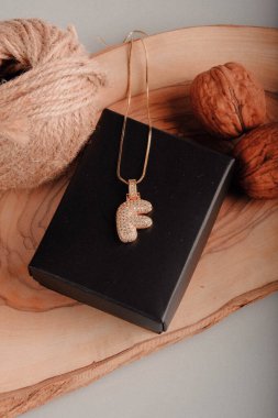 Mücevher ve Moda Mücevherleri