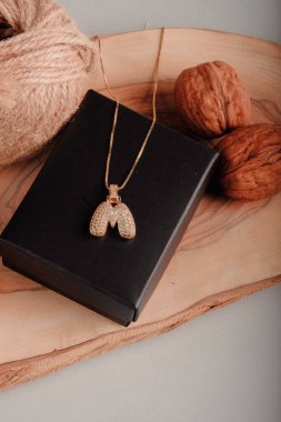 Mücevher ve Moda Mücevherleri