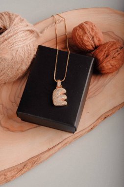 Mücevher ve Moda Mücevherleri