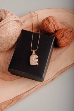 Mücevher ve Moda Mücevherleri