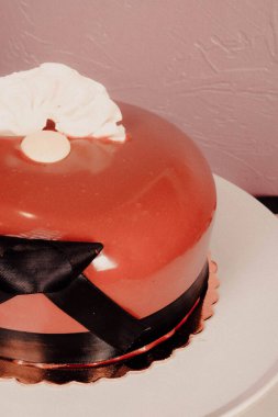 Masada lezzetli bir pasta var.