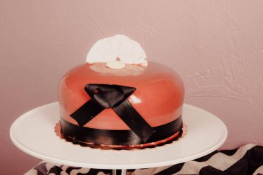 Masada lezzetli bir pasta var.