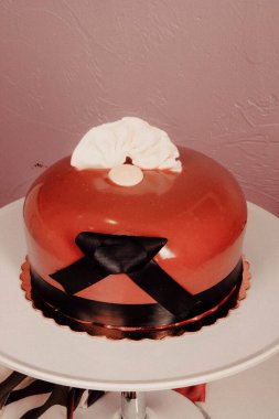 Masada lezzetli bir pasta var.