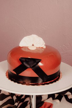 Masada lezzetli bir pasta var.