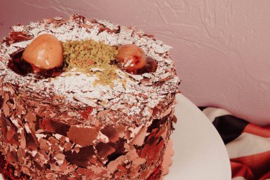 Masada lezzetli bir pasta var.