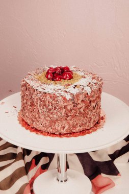 Masada lezzetli bir pasta var.