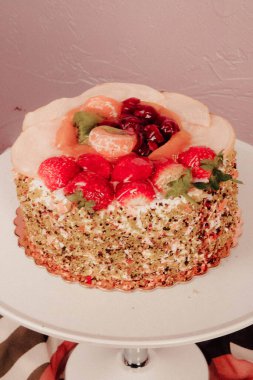 Masada lezzetli bir pasta var.