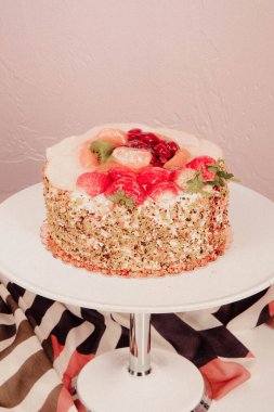 Masada lezzetli bir pasta var.