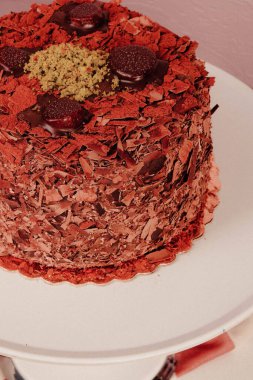 Masada lezzetli bir pasta var.