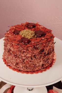 Masada lezzetli bir pasta var.